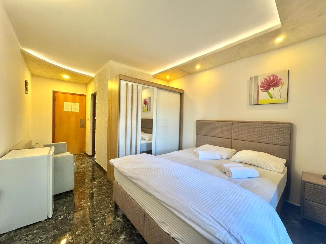 Beachfront Hotel Palma - Jaz Budva Zewnętrze zdjęcie